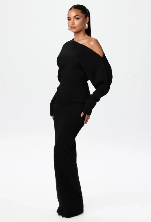 Luxe Allure Off-Shoulder Maxi Dress