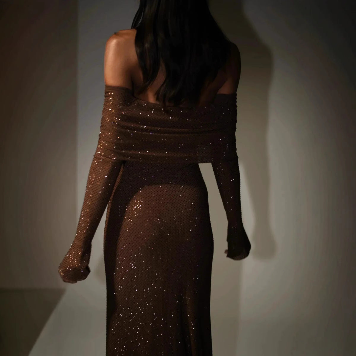 Strapless Long Sleeve Slim Rhinestone Noble Dress