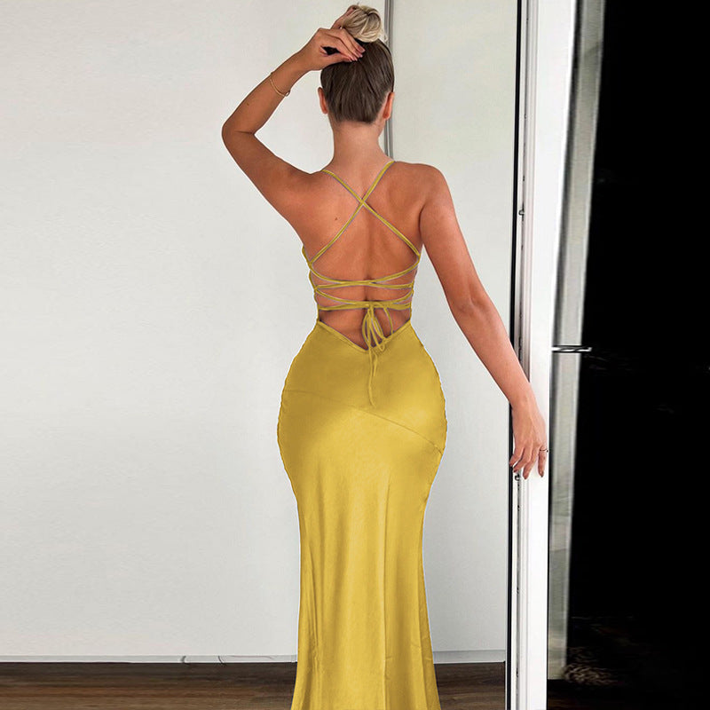Robe dos nu à lacets à col bas en couleur unie