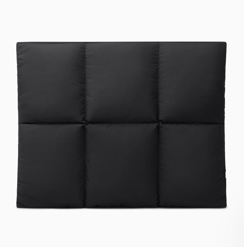 CloudGuard™ Magnetic Laptop Sleeve