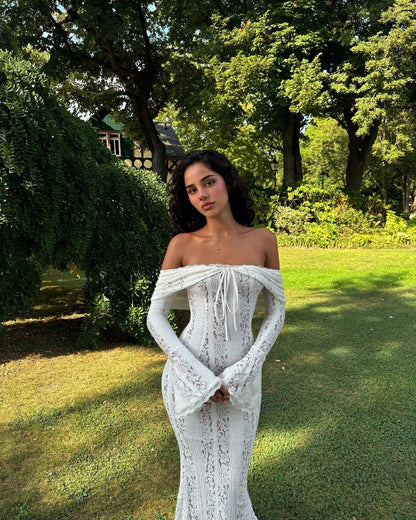 The Amélie Lace Dress