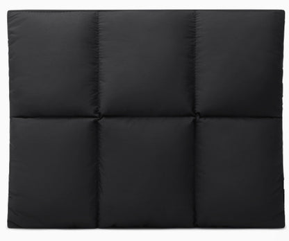 CloudGuard™ Magnetic Laptop Sleeve